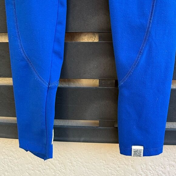 The Giving Movement High-Rise Leggings in Recycled Softskin | Blue | Small - Picture 6 of 8